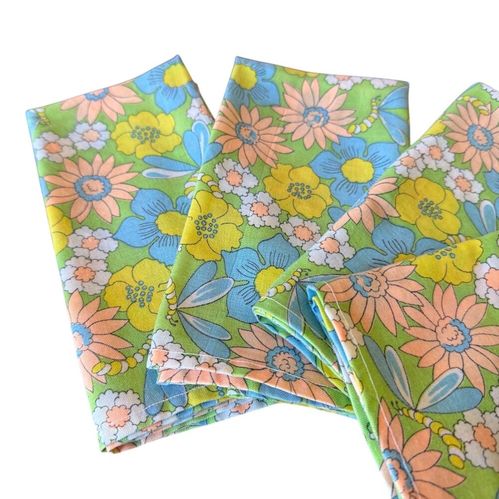 4 Retro Cloth Napkins, Great Condition, no Stains 16 X 16. - Picture 8 of 10